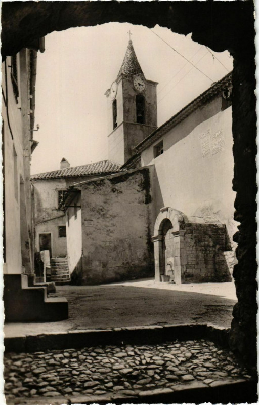 Carte postale ancienne Sainte Agnes- Place de la Maire France à Sainte-Agnès
