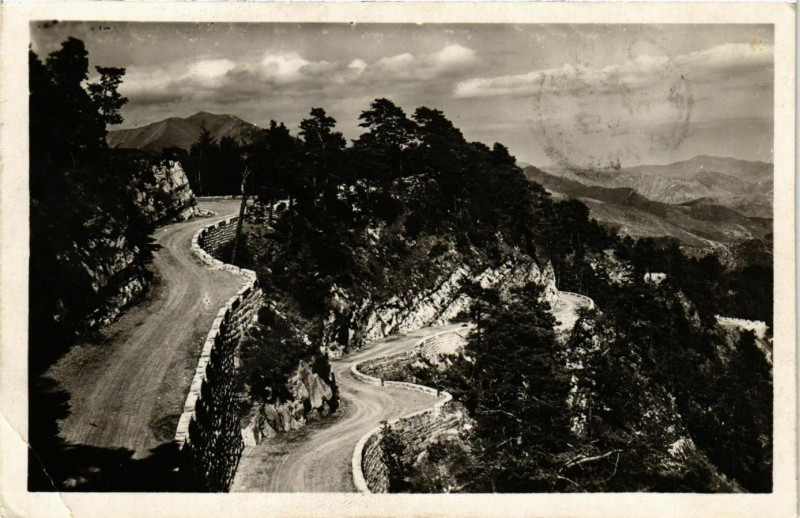 Carte postale ancienne Route du Col de l'Orme, De Peira Cava France