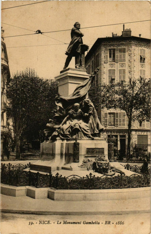 Carte postale ancienne Nice- Le Monument Gambetta France à Nice