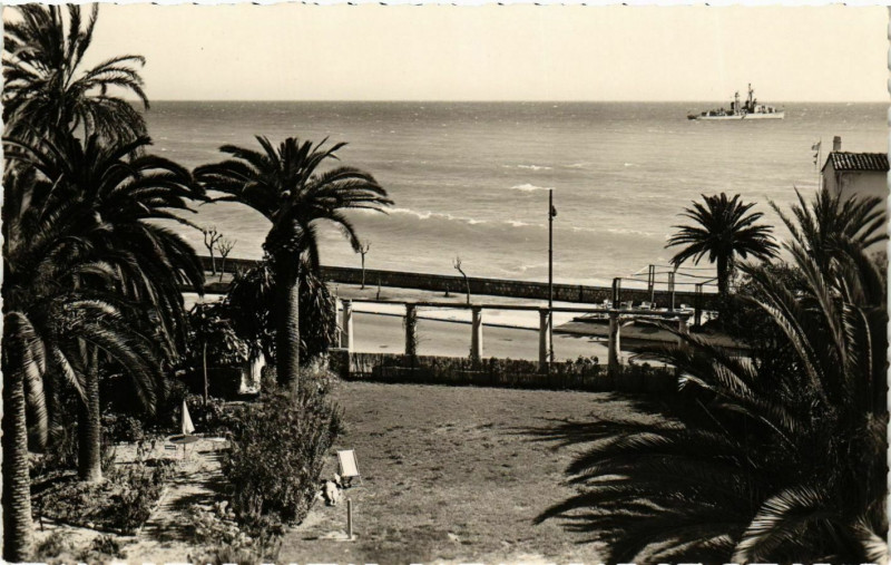 Carte postale ancienne Menton- Hotel Britannia et Beau Site France à Menton