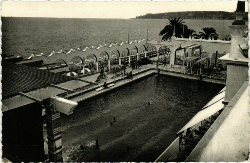 Carte postale ancienne Menton- Le Casino municipal, La Piscine France à Menton