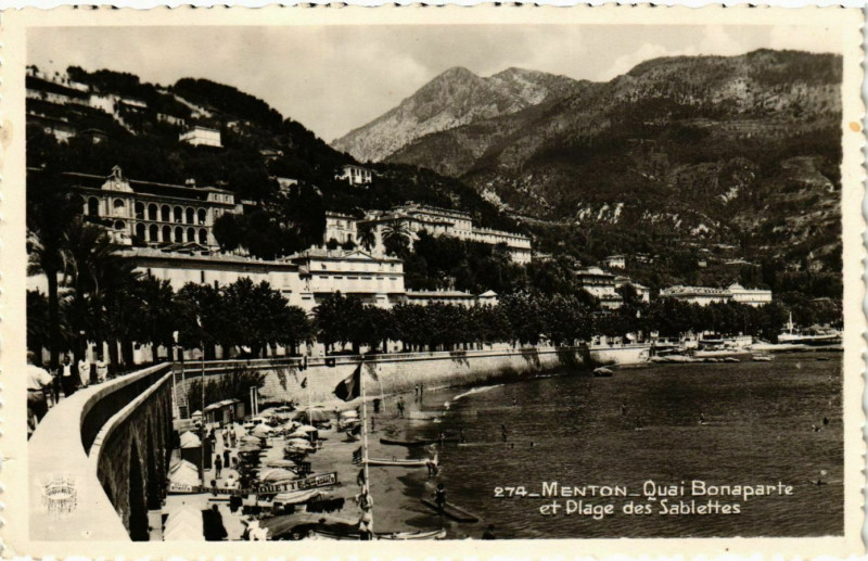 Carte postale ancienne Menton- Quai Bonaparte&Plage des Sablettes France à Menton