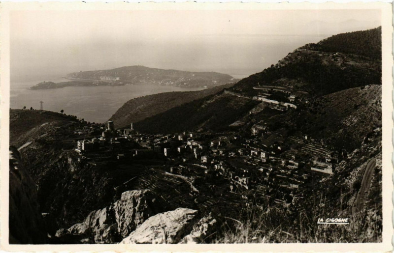 Carte postale ancienne La Turbie- vue panoramique France à La Turbie