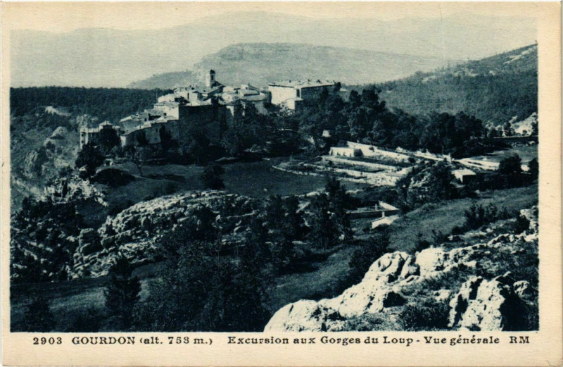 Carte postale ancienne Gourdon- Excersion aux Georges du Loup France à Gourdon
