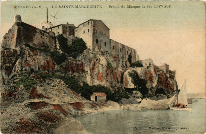 Carte postale ancienne Cannes- Ile Ste Marguerite ,Prison du Masque de fer France à Cannes