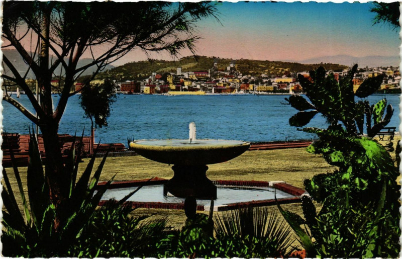 Carte postale ancienne Cannes- Vue generale France à Cannes