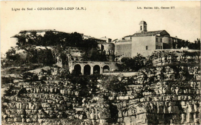Carte postale ancienne Gourdon- Ligne du Sud France à Gourdon