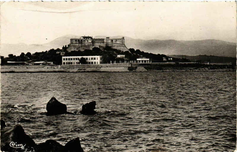 Carte postale ancienne Antibes- Le Fort Carre France à Antibes