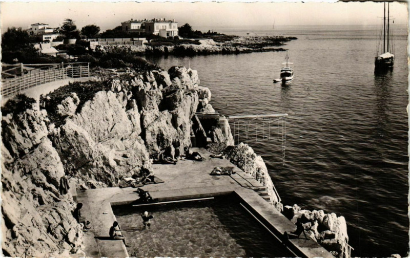 Carte postale ancienne Antibes- Eden Roc France à Antibes