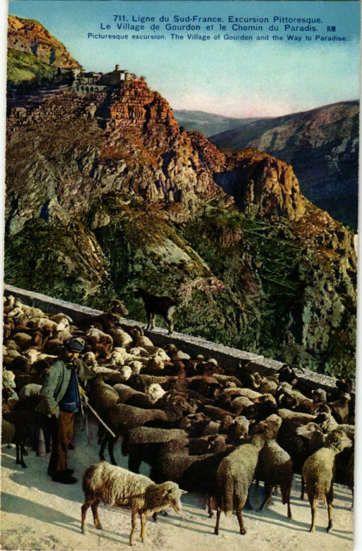 Carte postale ancienne Gourdon- Le Village et le Chemin du Paradis France à Gourdon