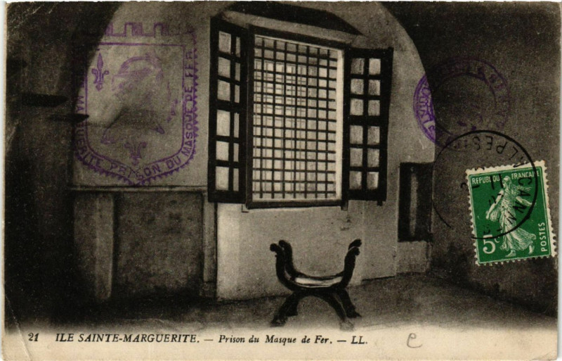 Carte postale ancienne Ile Sainte-Marguerite - Prison du Masque de Fer