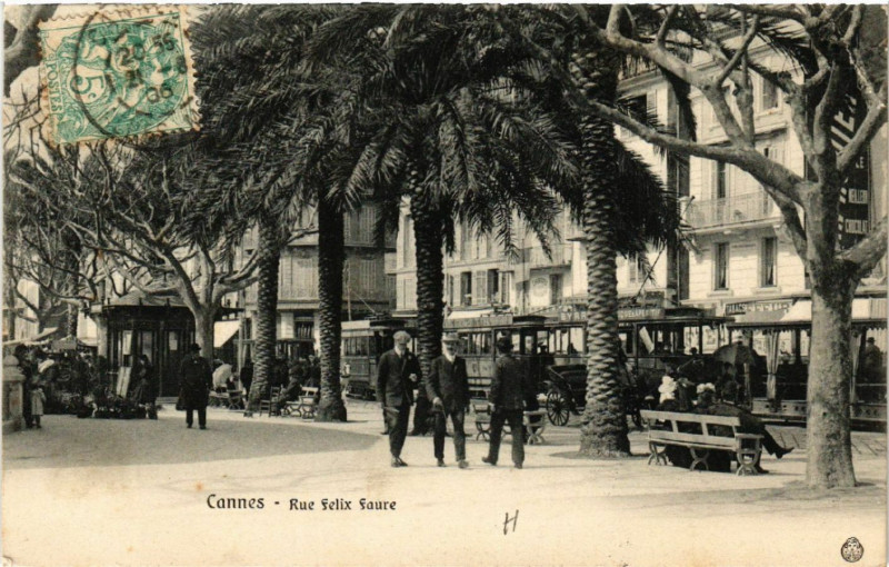 Carte postale ancienne Cannes - Rue Felix Faure à Cannes