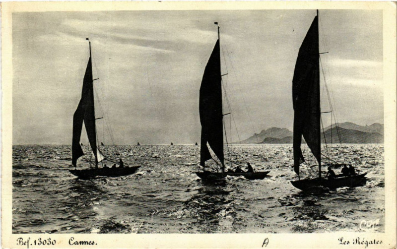 Carte postale ancienne Cannes - Les Régates à Cannes