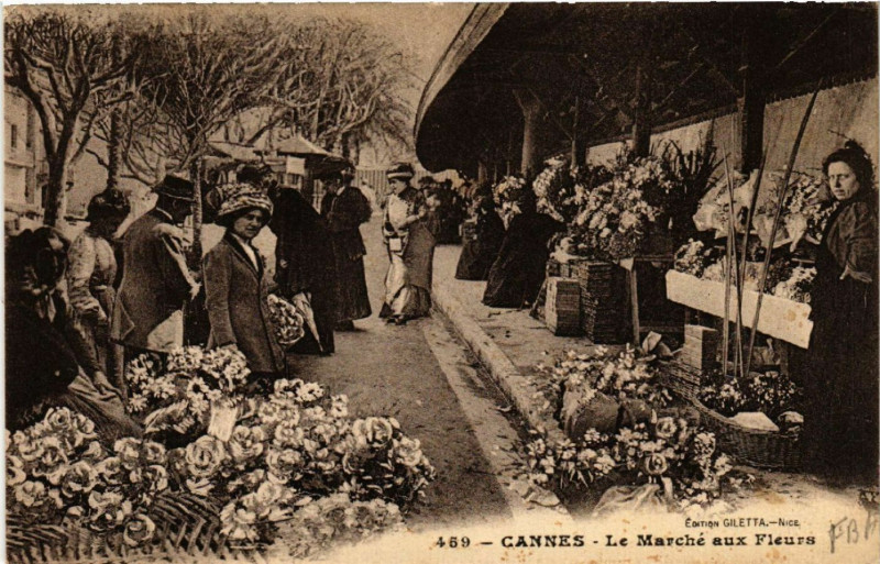 Carte postale ancienne Cannes - Le Marché aux Fleurs à Cannes