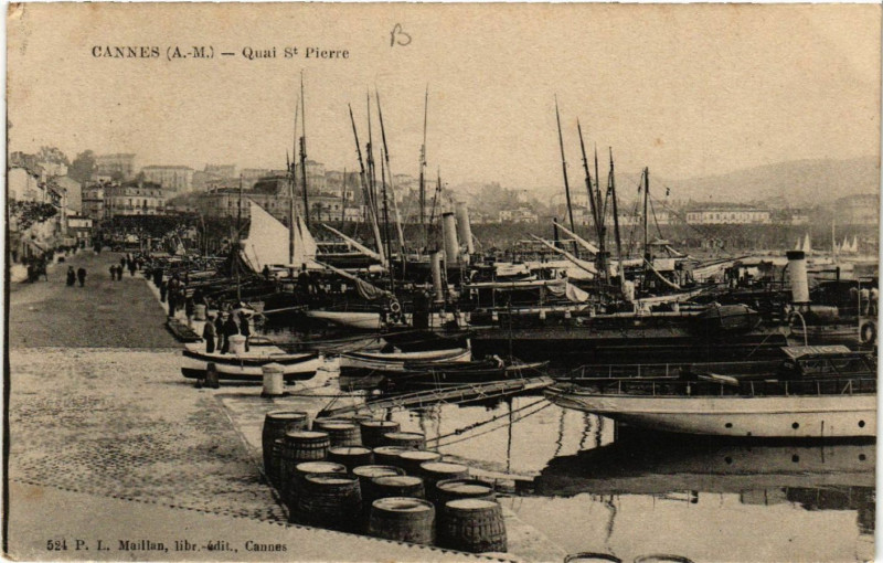 Carte postale ancienne Cannes - Quai St. Pierre à Cannes