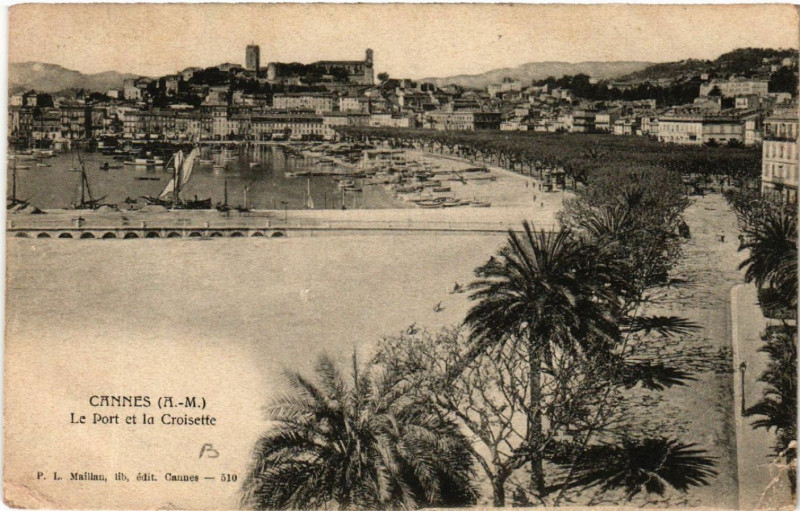 Carte postale ancienne Cannes - Le Port et la Croisette à Cannes