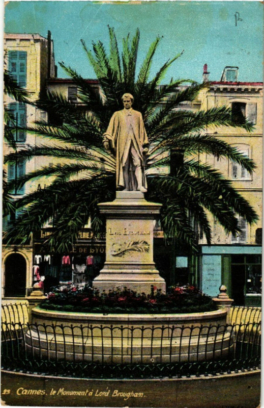 Carte postale ancienne Cannes - Le Monument a Lord Brougham à Cannes