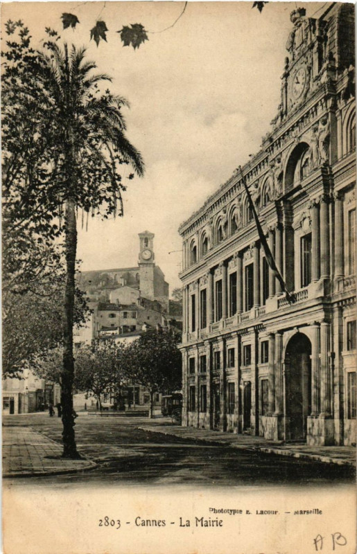 Carte postale ancienne Cannes - La Mairie à Cannes