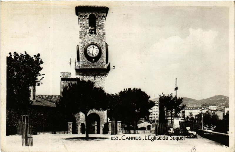 Carte postale ancienne Cannes - L'Eglise du Suquet à Cannes