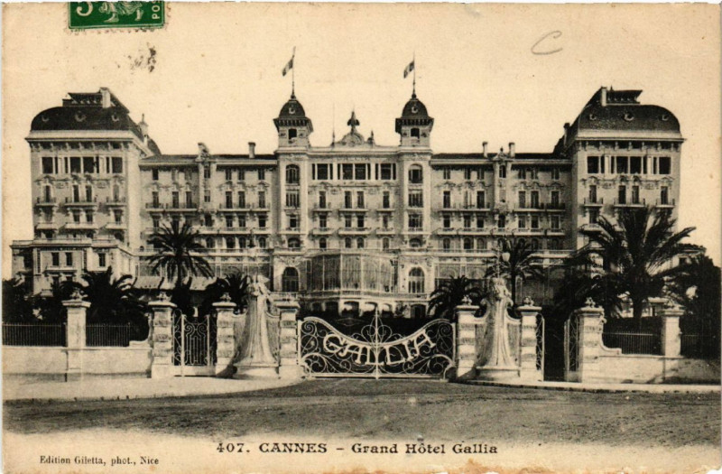 Carte postale ancienne Cannes - Grand Hotel Gallia à Cannes