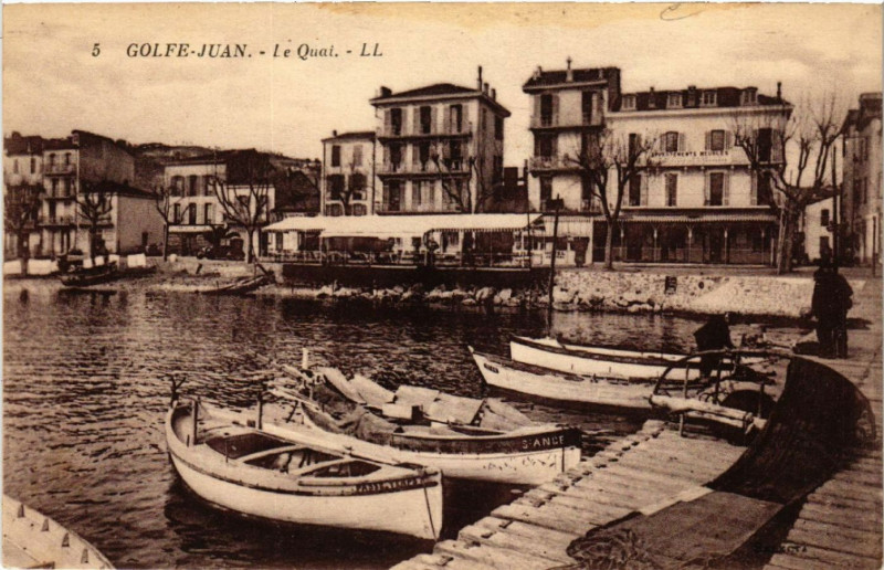 Carte postale ancienne Golfe-Juan - Le Quai