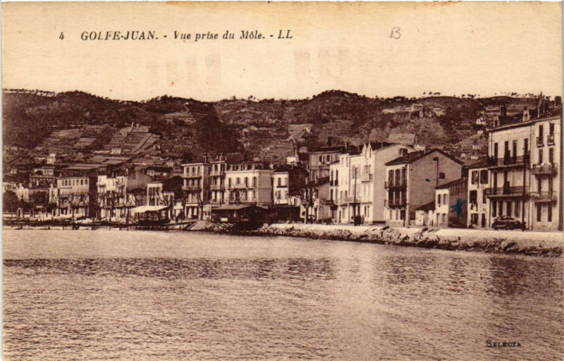 Carte postale ancienne Golfe-Juan - Vue prise du Mole