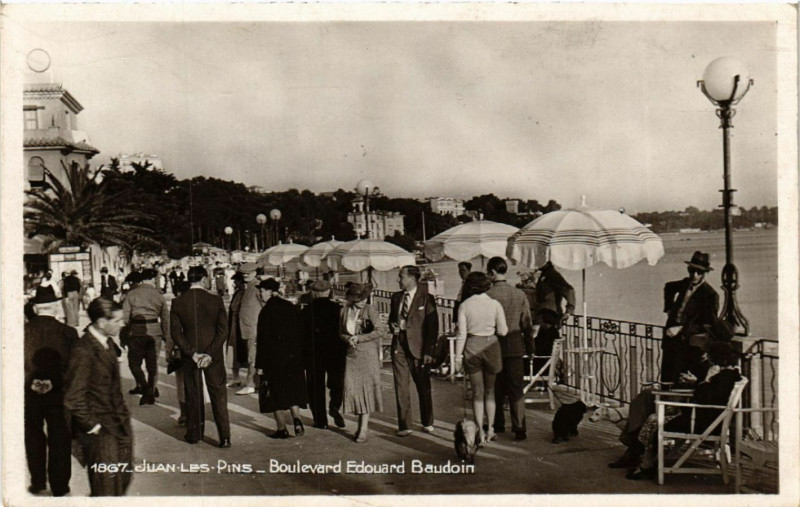 Carte postale ancienne Juan-les-Pins - Boulevard Edouard Baudoin
