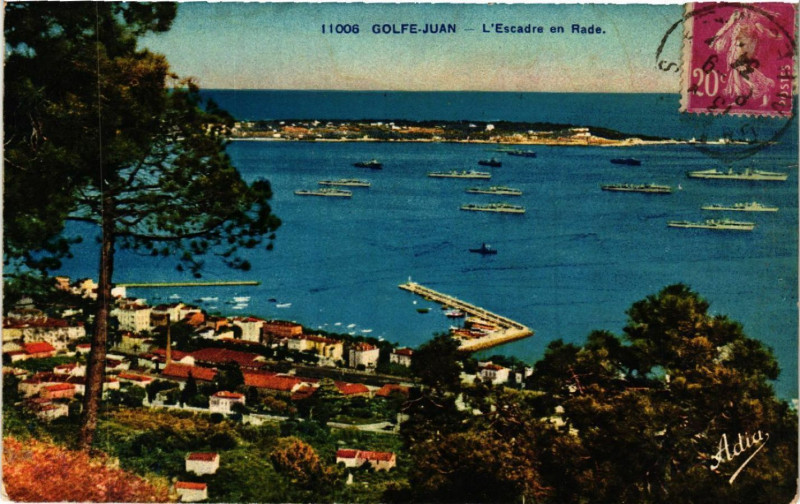 Carte postale ancienne Golfe-Juan - L'Escadre en Rade