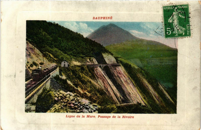 Carte postale ancienne Dauphine - Lign de la Mure . Passage de la Rivoire à La Mure