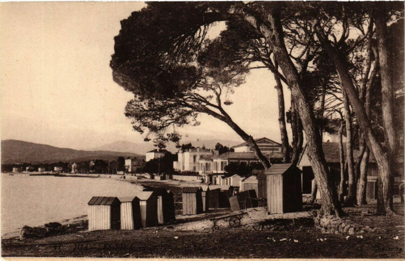 Carte postale ancienne Juan-les-Pins - La Plage