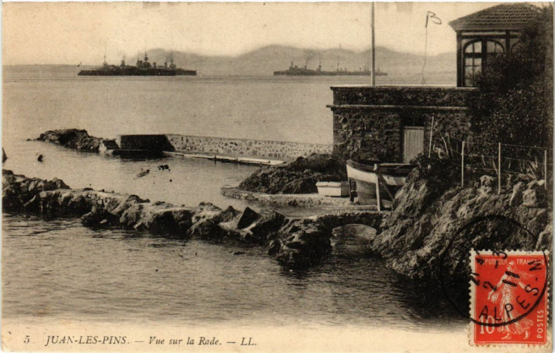 Carte postale ancienne Juan-les-Pins - Vue sur la Rade