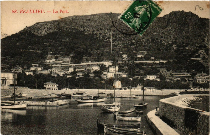 Carte postale ancienne Beaulieu - Le Port