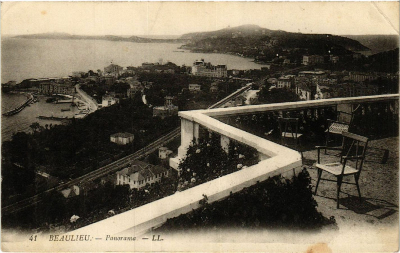 Carte postale ancienne Beaulieu - Panorama