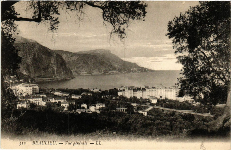Carte postale ancienne Beaulieu - Vue générale