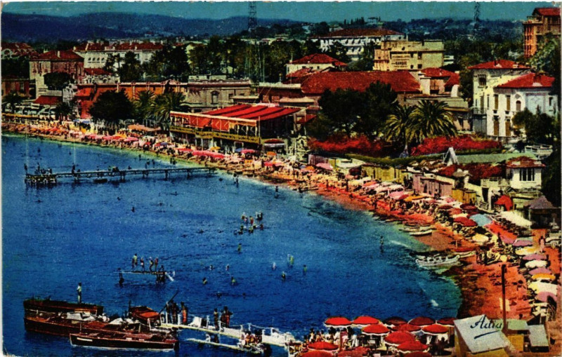 Carte postale ancienne Juan-les-Pins - Vue sur la Plage