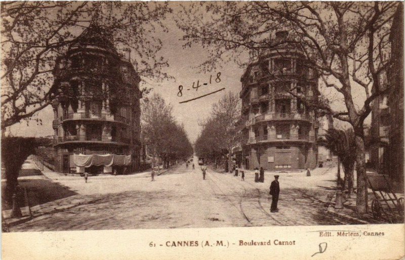 Carte postale ancienne Cannes - Boulevard Carnot à Cannes