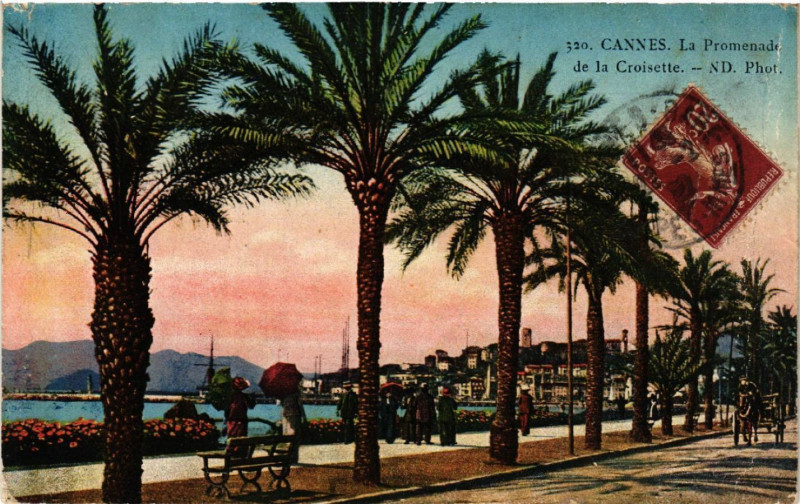 Carte postale ancienne Cannes - La Promenade de la Croisette à Cannes