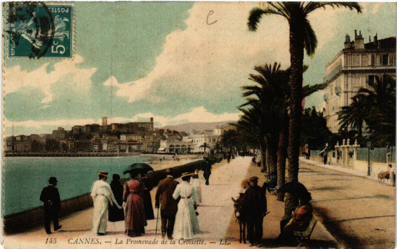 Carte postale ancienne Cannes - Le Promenade de la Croisette à Cannes