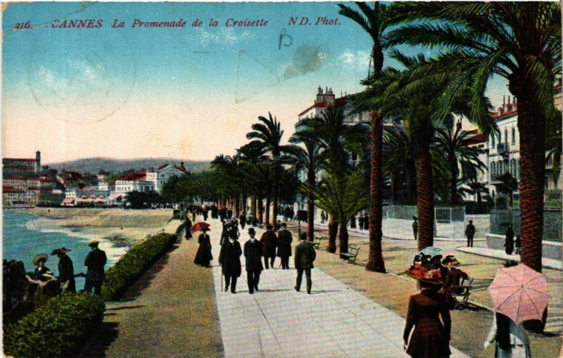 Carte postale ancienne Cannes - La Promenade de la Croisette à Cannes