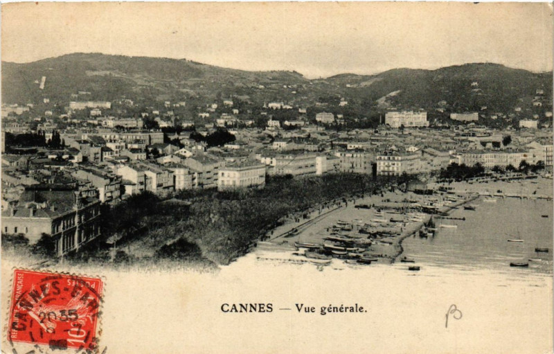 Carte postale ancienne Cannes - Vue générale à Cannes