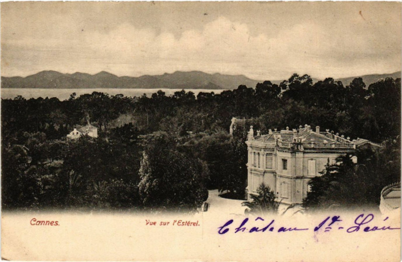 Carte postale ancienne Cannes - Vue sur l'Esterel à Cannes