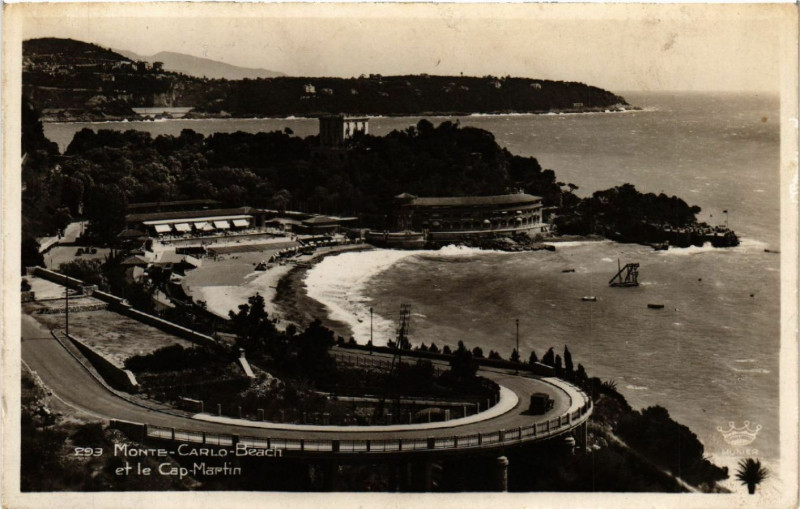 Carte postale ancienne Monte-Carlo -Beach et Cap Martin