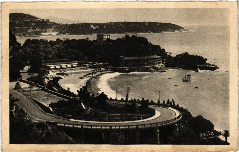 Carte postale ancienne Monte-Carlo -Beach et le Cap Martin