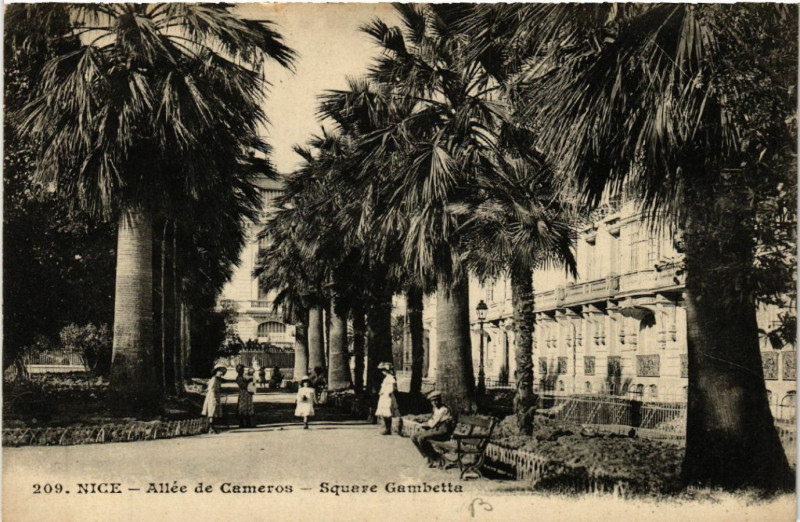 Carte postale ancienne Nice - Allée de Cameron - Square Gambetta à Nice
