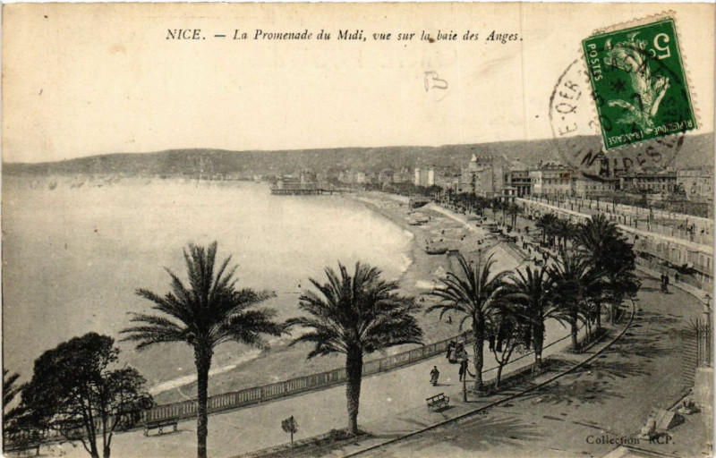 Carte postale ancienne Nice - Le Promenade du Midi, vue sur la baie des Anges à Nice