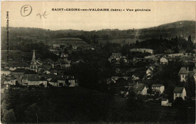 Carte postale ancienne Saint-Geoire-en-Valdaine - Vue générale à Saint-Geoire-en-Valdaine