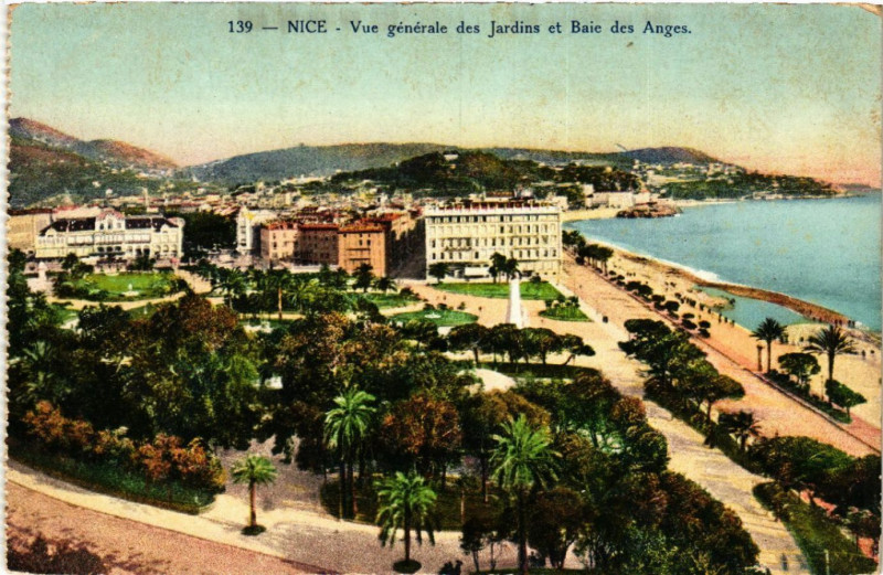 Carte postale ancienne Nice - Vue générale des Jardins et Baie des Anges à Nice