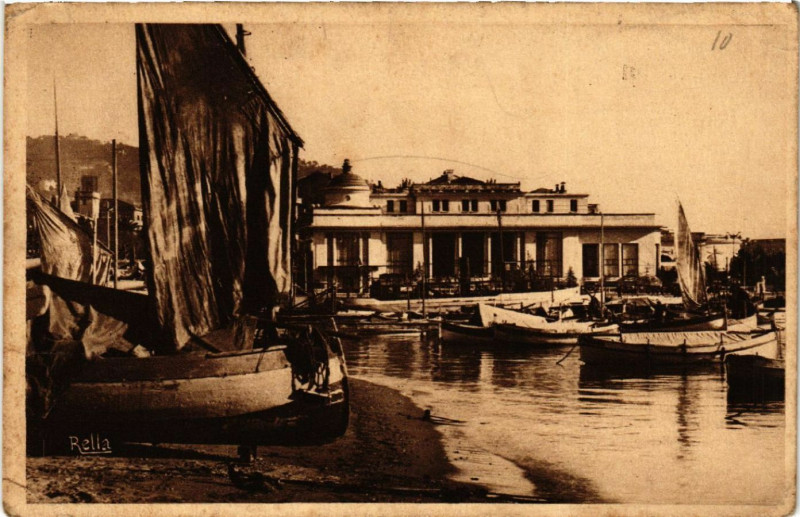 Carte postale ancienne Cannes - Le Port et le Casino municipal à Cannes