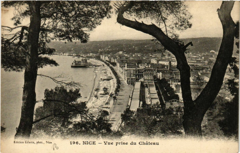 Carte postale ancienne Nice - Vue prise du Chateau à Nice