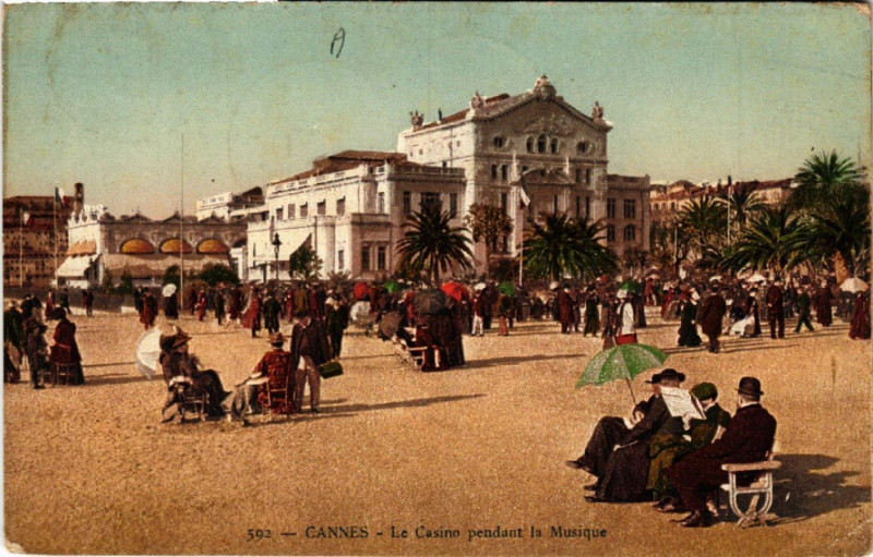 Carte postale ancienne Cannes - Le Casino pendant le Musique à Cannes